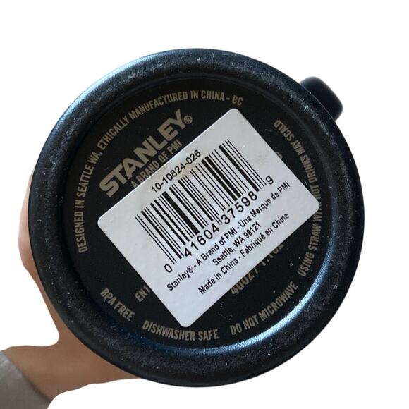 Stanley Quencher H2.0 Flowstate Tumbler 40oz - Black - Picture 6 of 6